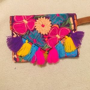 Cartera 100% Mexicana.